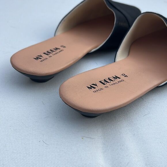 Flat heel ballet flats, black silk flat loafers, size 8 with mini heel - Picture 5 of 5